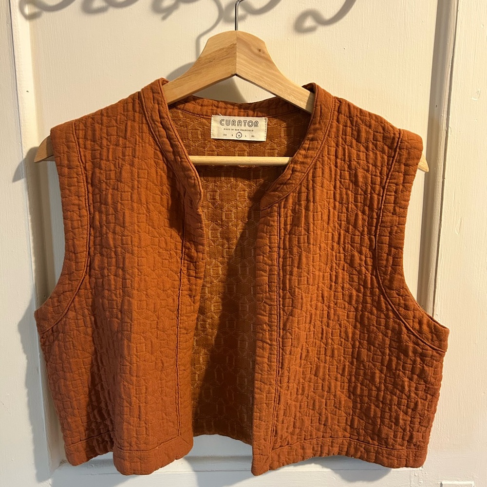 Curator SF Quilted crop Vest
